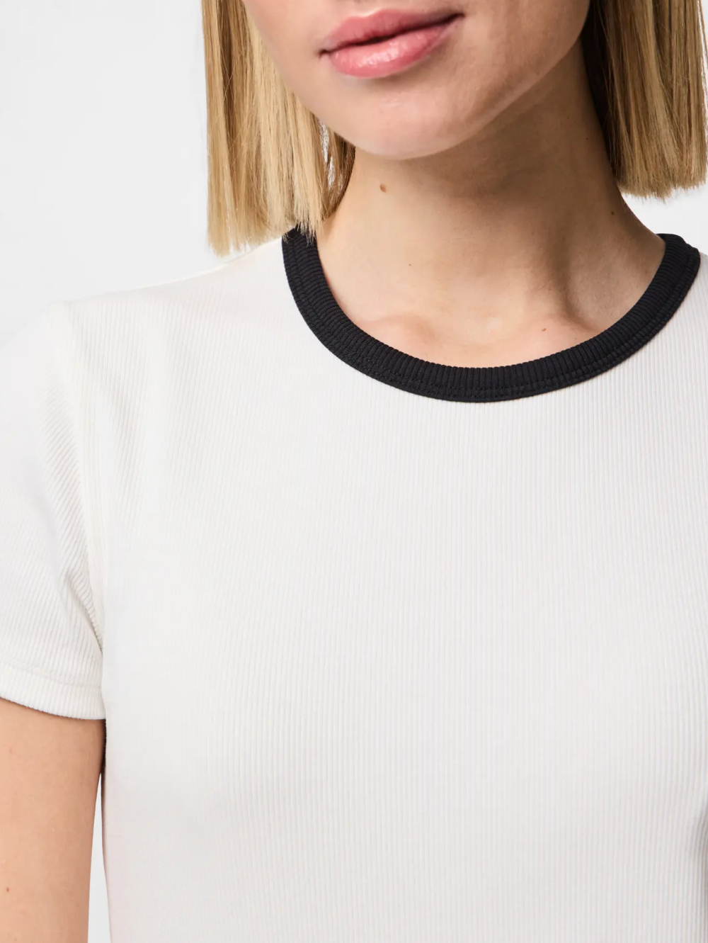 Pieces - Ribbed Basic Tee|2233