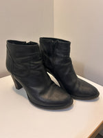 Minelli Boots - No Size 8?|5130