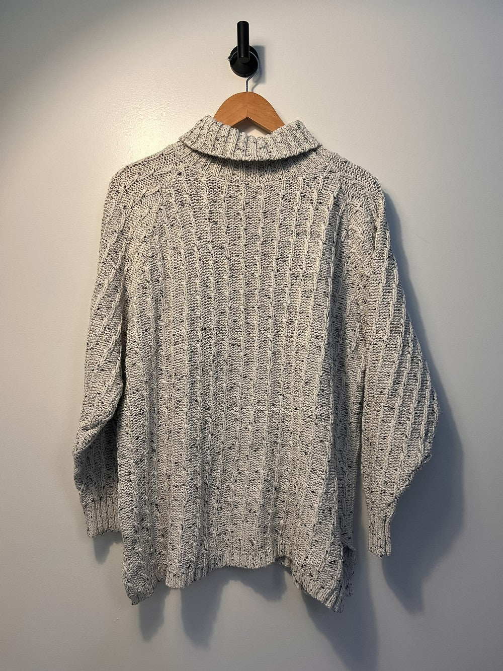 Ice Fire Sweater - M|3637