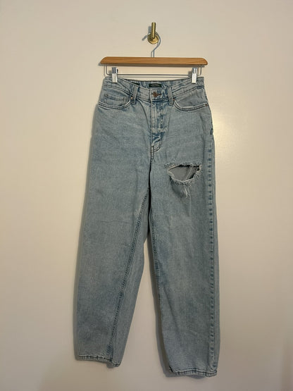 Wild Fable Relax Straight Jeans Size 2 **Imperfection|944