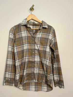 Kuhl Button Up Shirt Small **Reg $120|1092