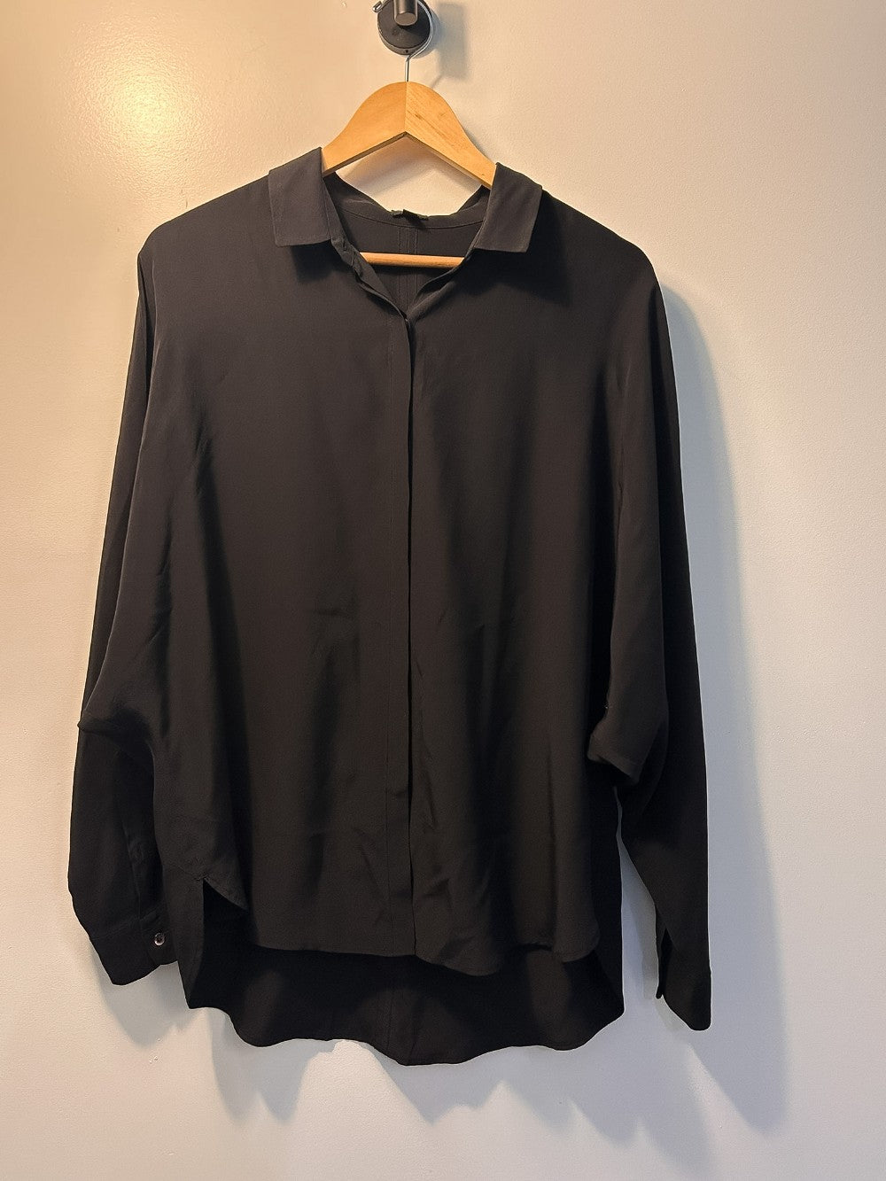 Babaton Button Up - L *100% Silk|4743