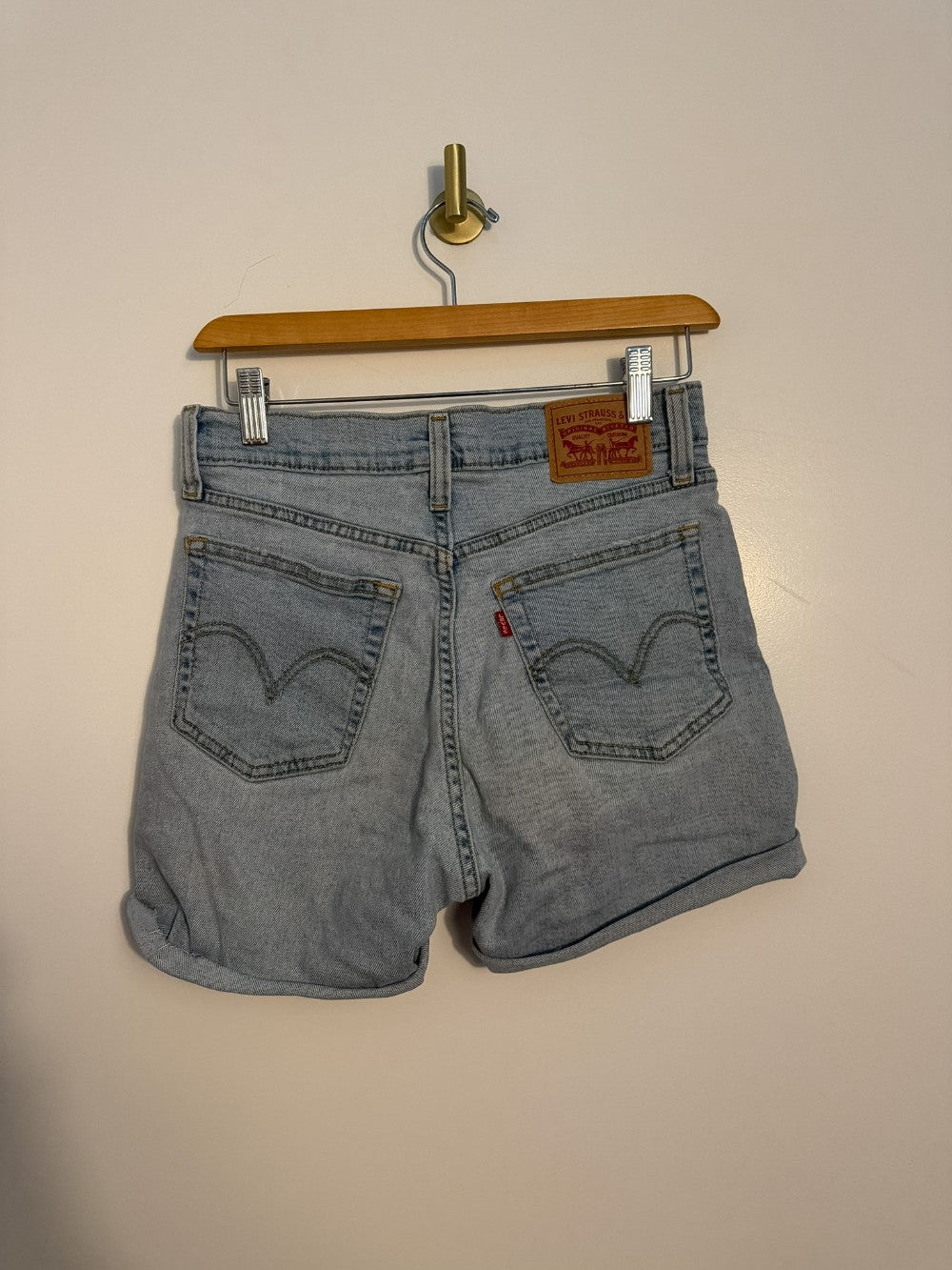 Levis Wedgie Shorts - 27|1340