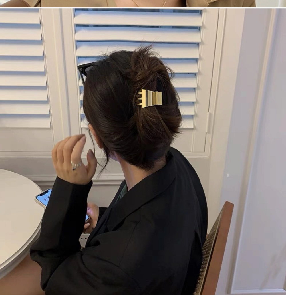 Lady June - Mini Gold Clip|2035