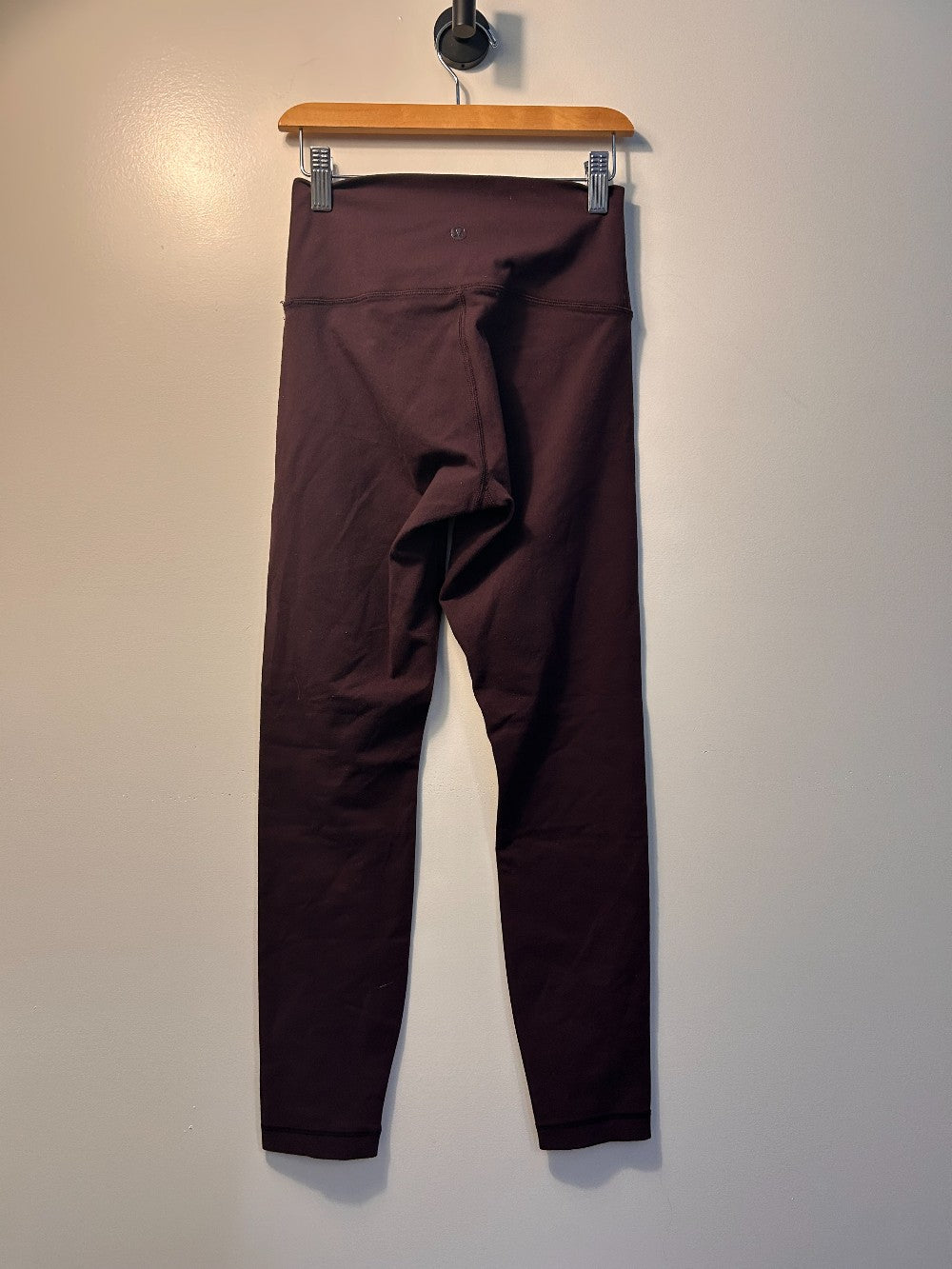 Lululemon Leggings (No Size Tag, 4?)|3187