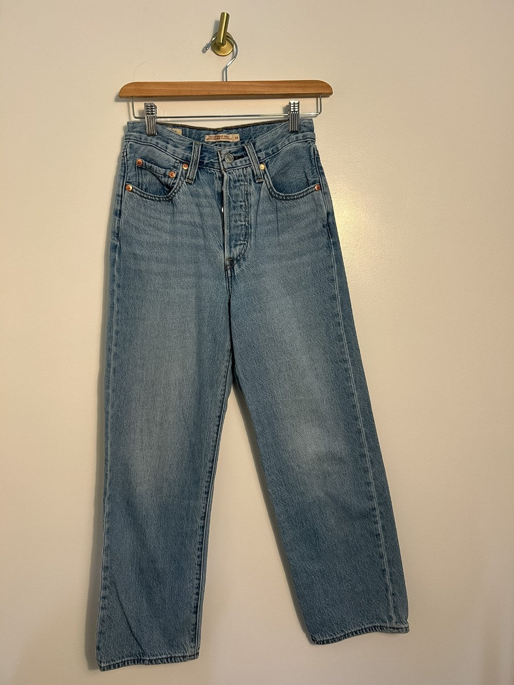 Levis Ribcage Straight Ankle Size 24|1130