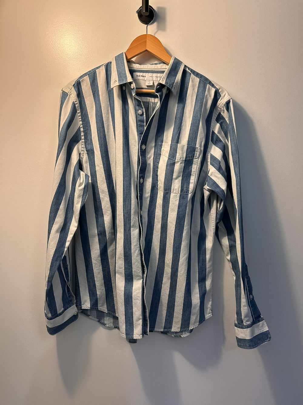 Old Navy Button Up - L|4910