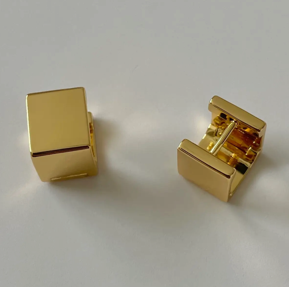 Lexi Square Huggies- 18k gold plated|2089