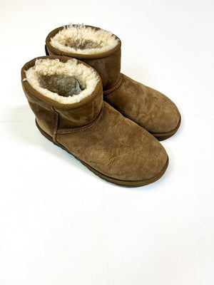 Ugg Mini's 7|1384