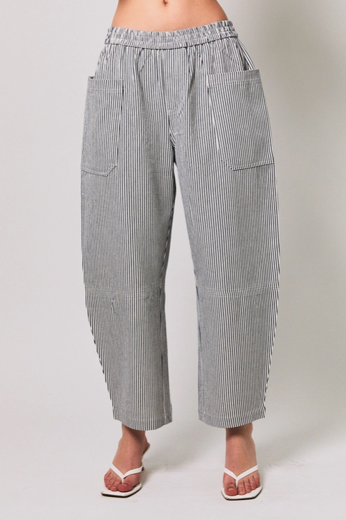 Le Lis - Elastic Waist Big Pocket Barrel Pants|126