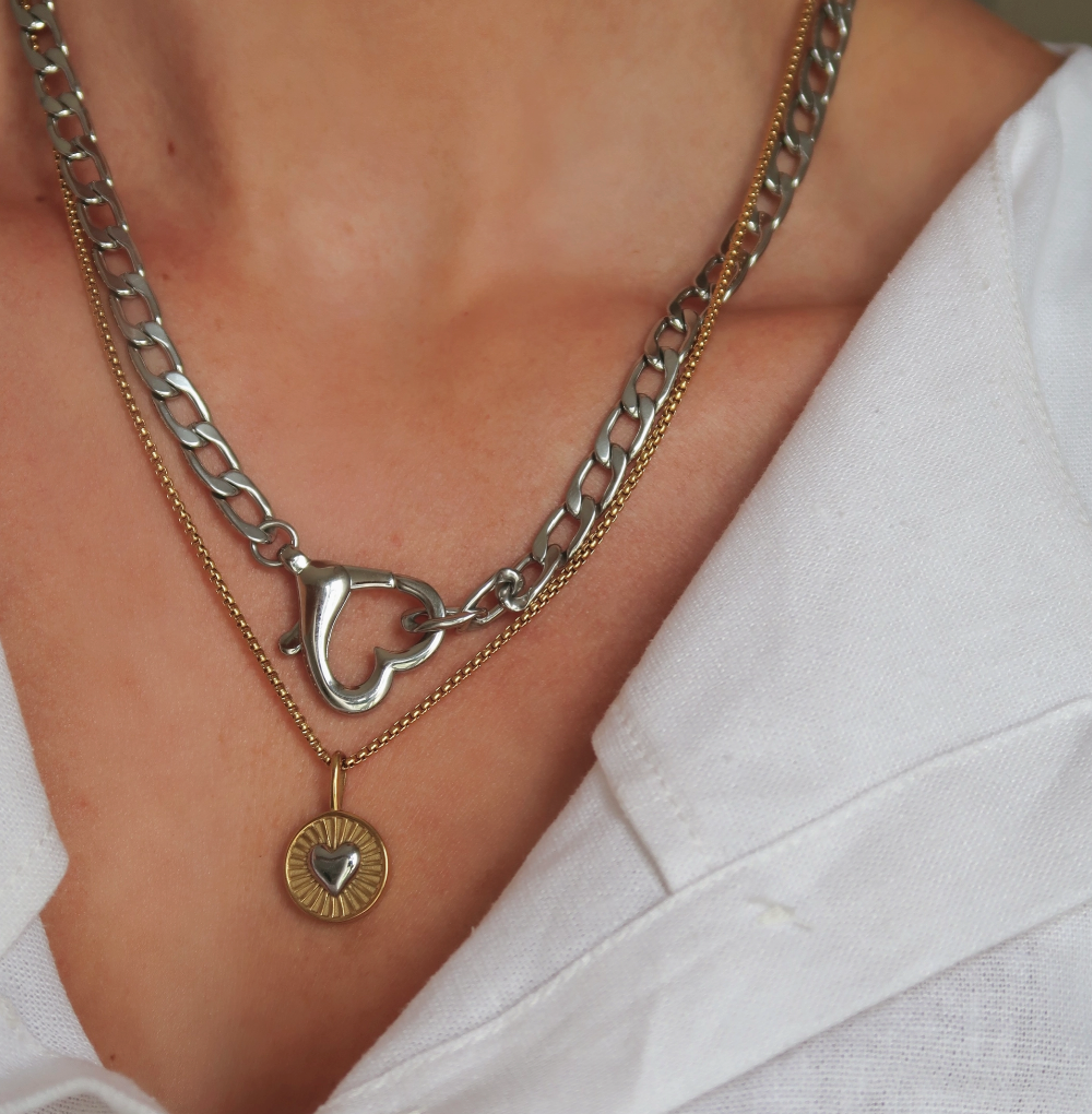 Saiba Heart Clasp Necklace - Silver|2190