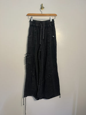 Out From Under Pants XS|819