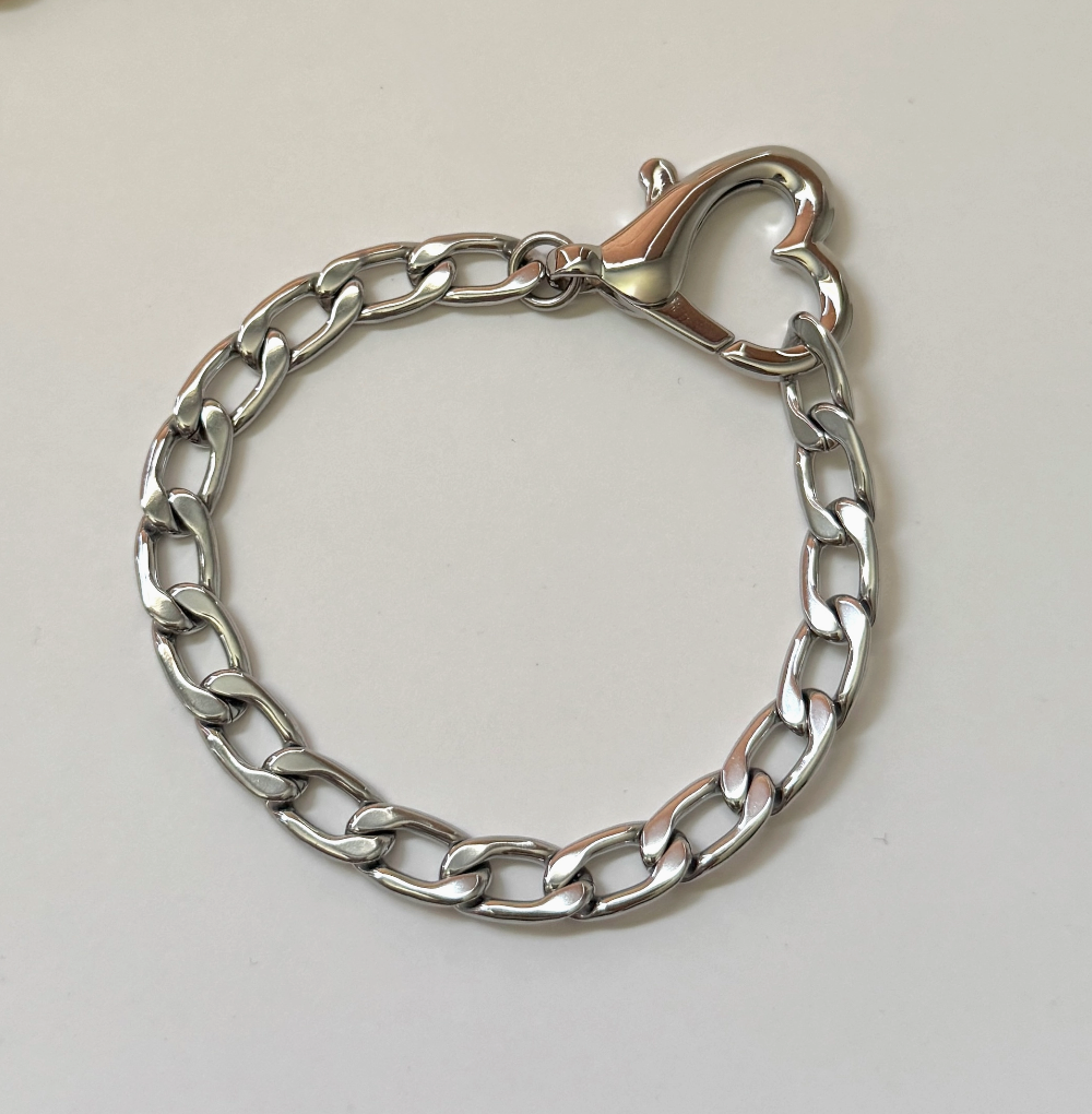 Saiba Heart Clasp Bracelet- Silver|2188