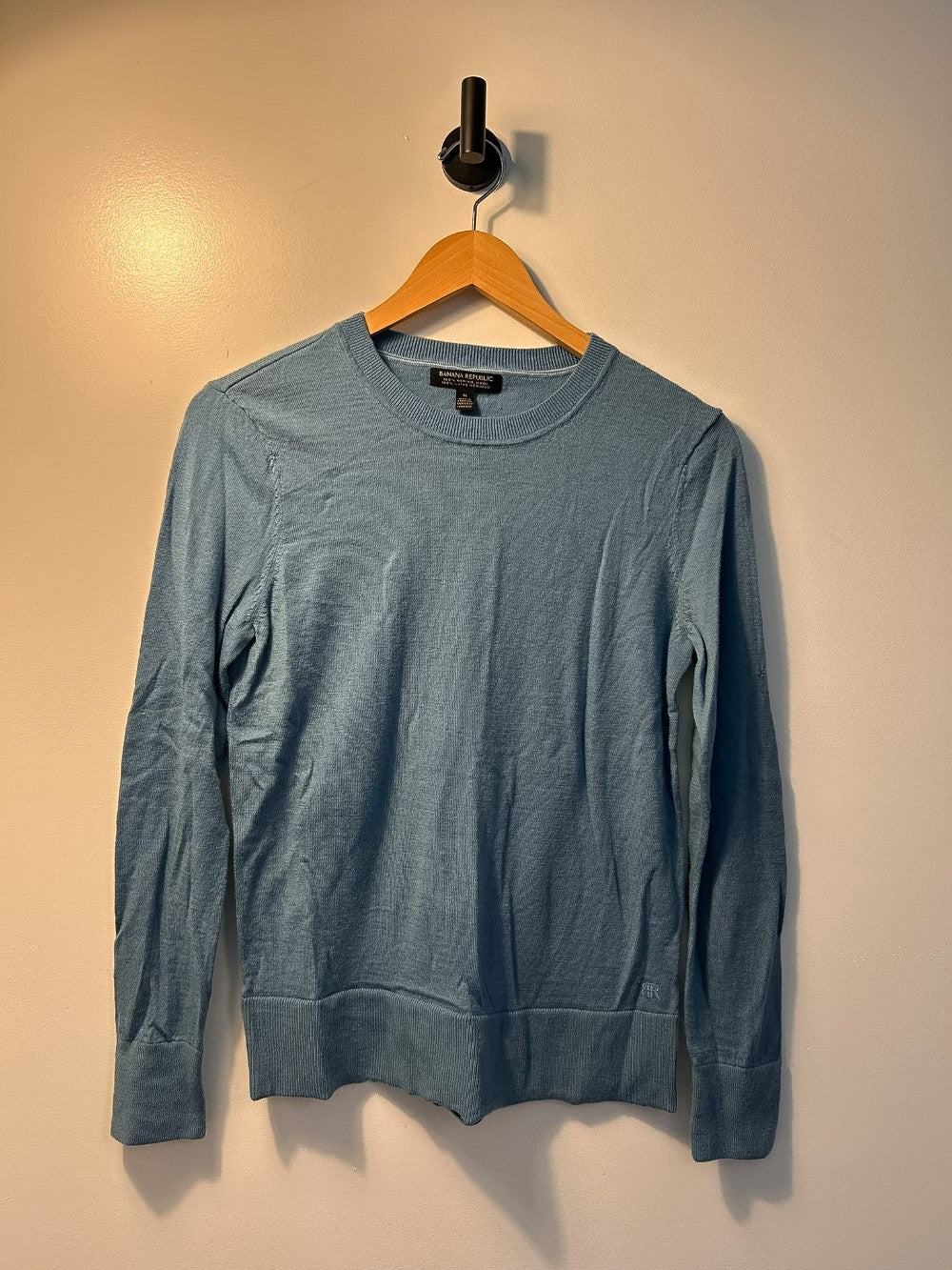 Banana Republic Sweater Medium|4573
