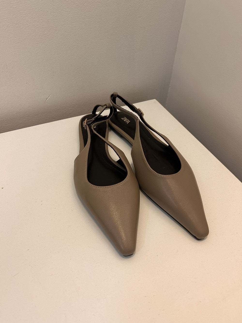 Zara Flats 36|4849