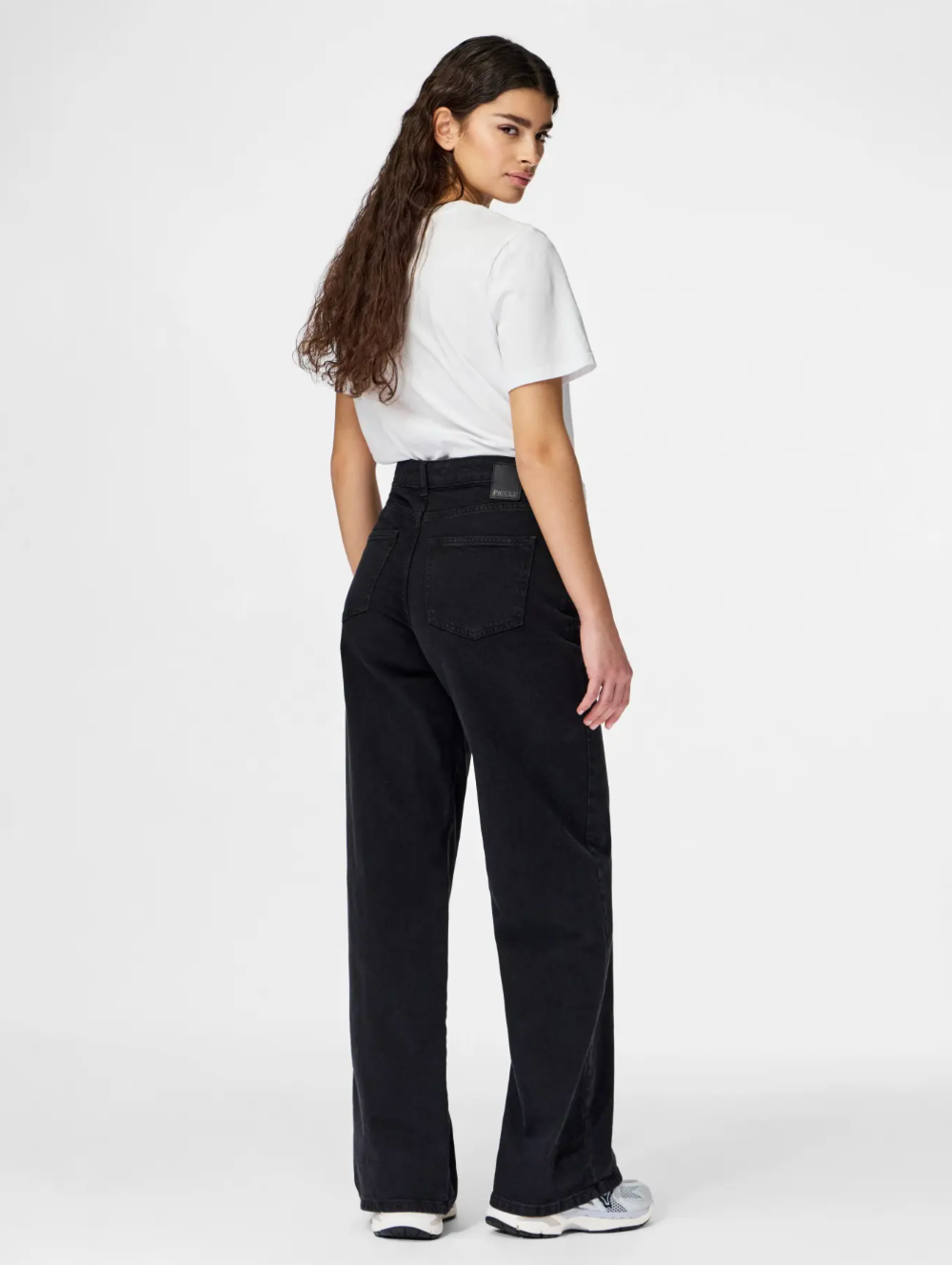 Pieces - Black Wash Wide Leg Jeans|2988