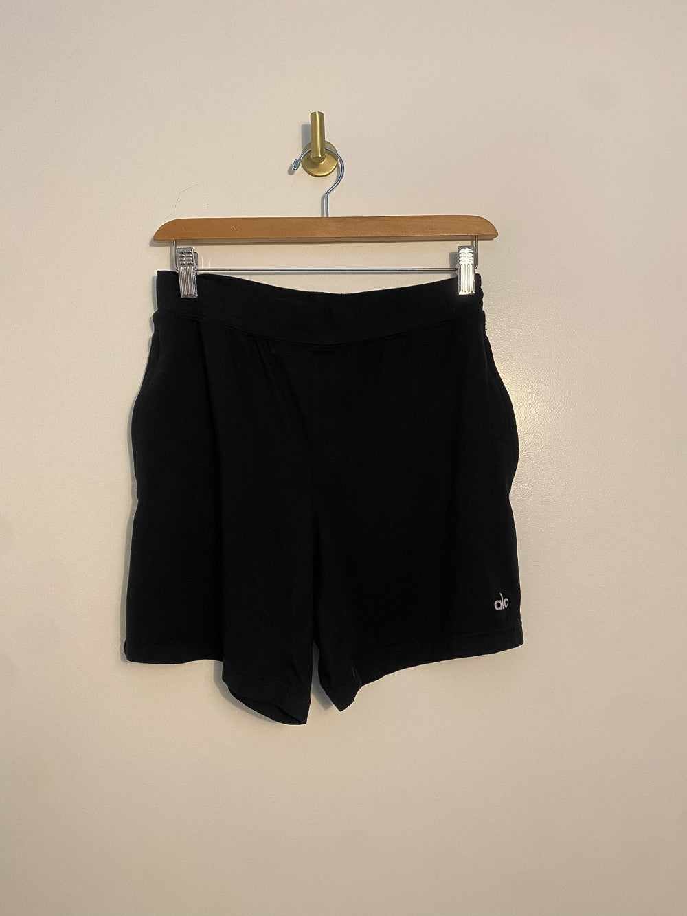 Alo Shorts Small|990