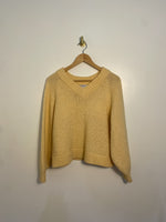 Old Navy Sweater Medium|912