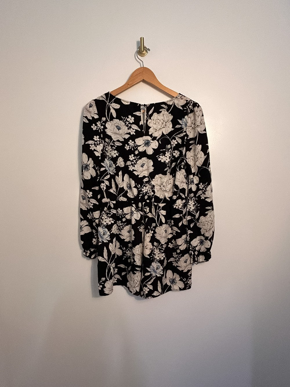 Design Lab Romper Medium **Imperfection: Hole|2162