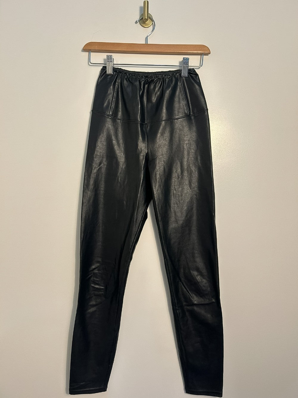 Wilfred Free Faux Leather Leggings XSmall|1164
