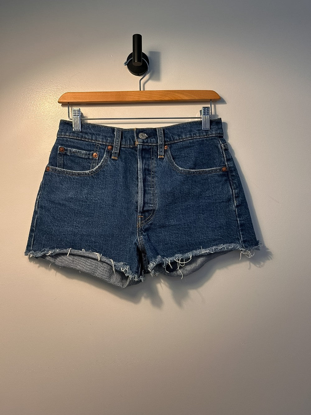 Levi's Shorts - 26/27|2720