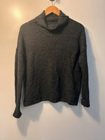 Line Sweater - No Size Tag S/M|4680