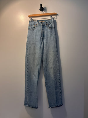 Levis Ribcage Straight Jeans - 25|4582