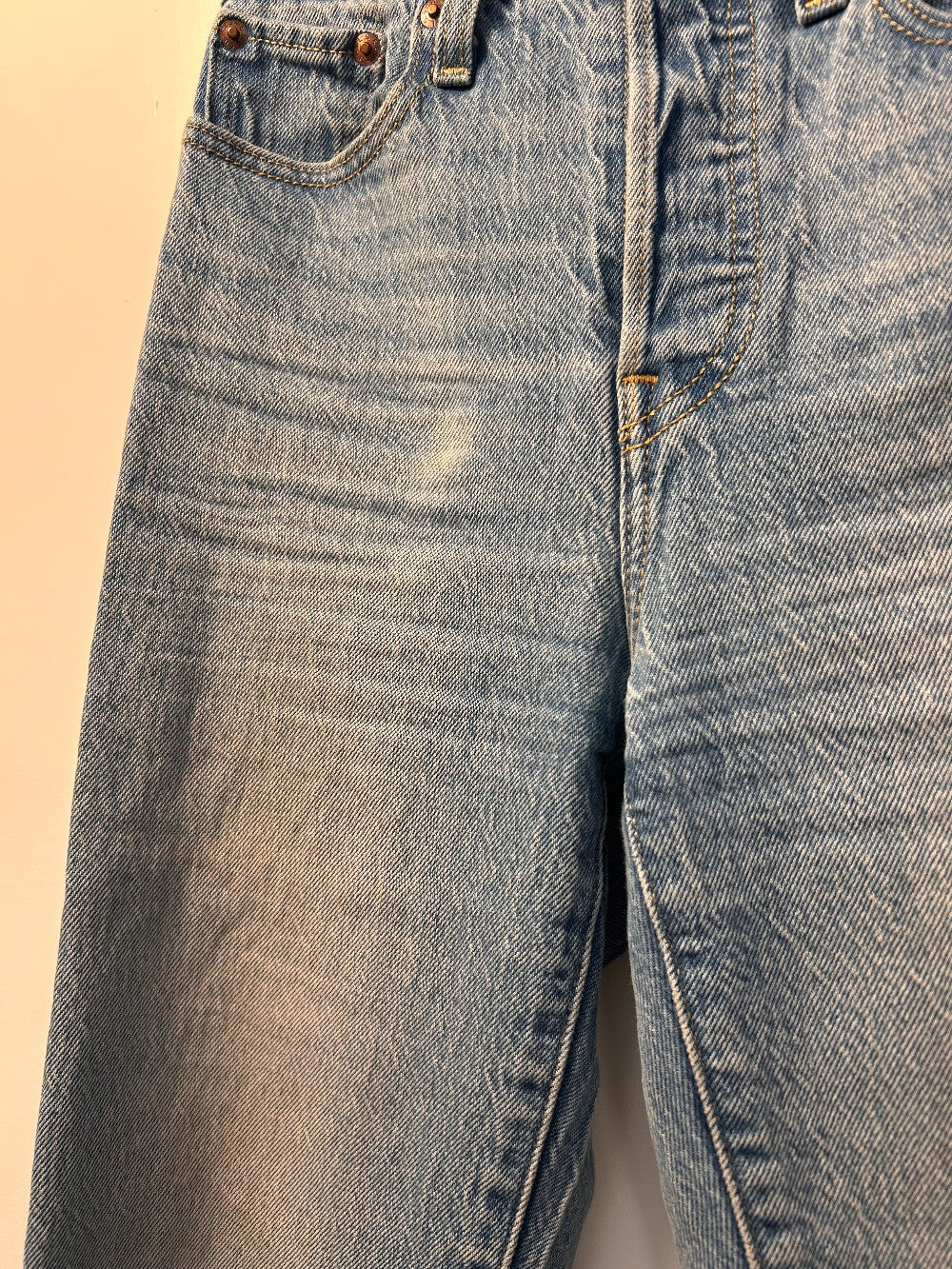 Levis Size 23 *Imperfection|4999