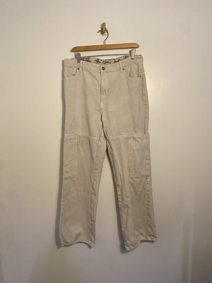 Only Cargo Pants Size 31/32 *Imperfection|874