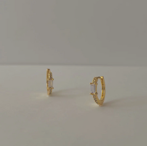 Sia Stone Huggies- White Zirconia - 18K PVD Gold Plating|1643